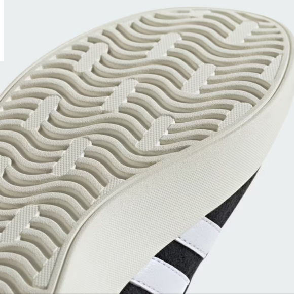 ✨🆕✨Adidas VL Court 3.0 - Picture 9 of 9